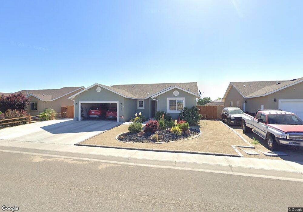 802 Kinsli St, Fallon, NV 89406 - photo 1