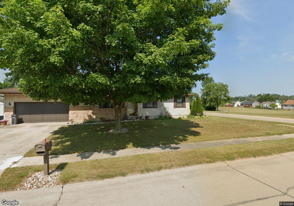 1282 40th Street Ct NW, Cedar Rapids, IA 52405 - photo 1