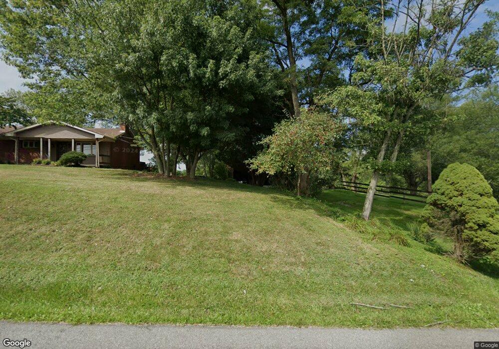 711 Valley View Rd, Eighty Four, PA 15330 - photo 1