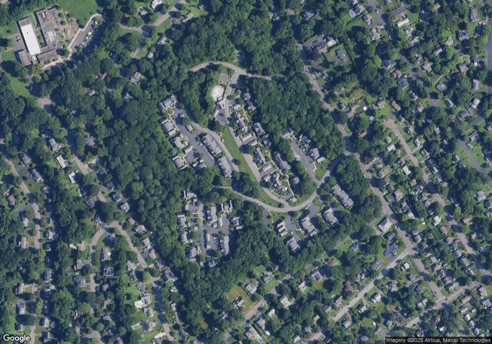 142 Roberton Crossing, Fairfield, CT 06825 - photo 1