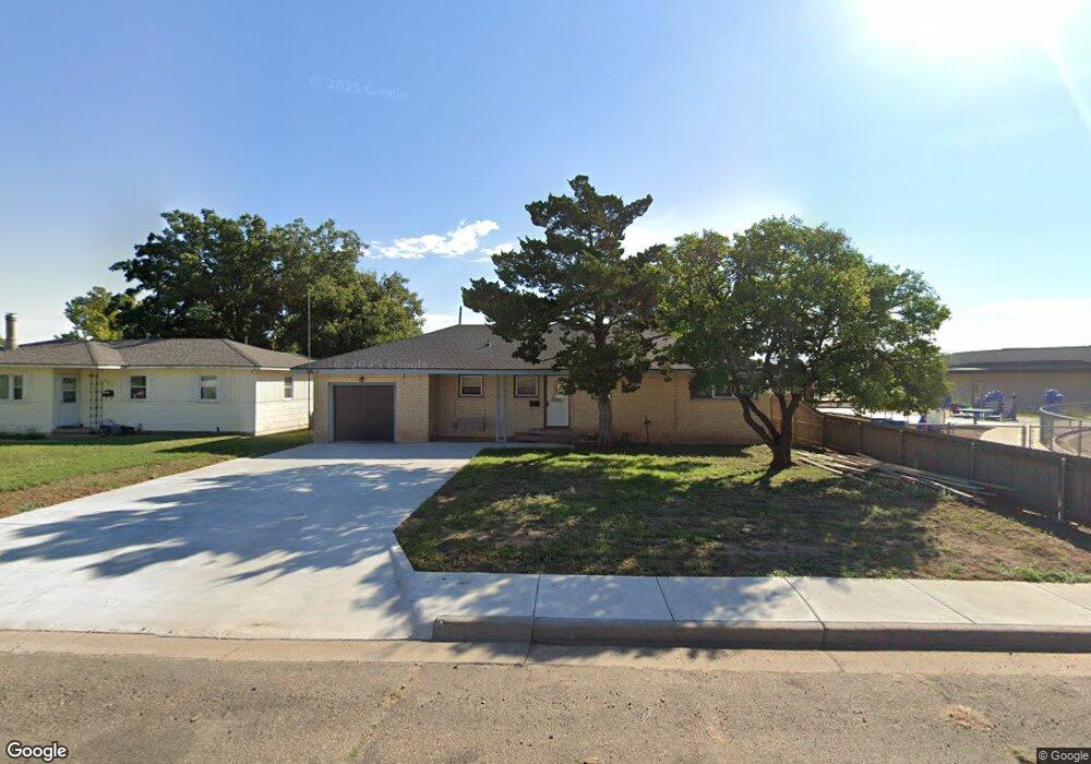 511 Powell Ave, Dumas, TX 79029 - photo 1