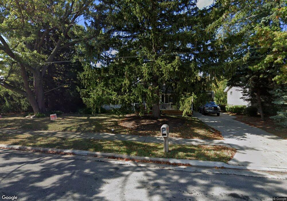 582 Harris Rd, Sheffield Lake, OH 44054 - photo 1