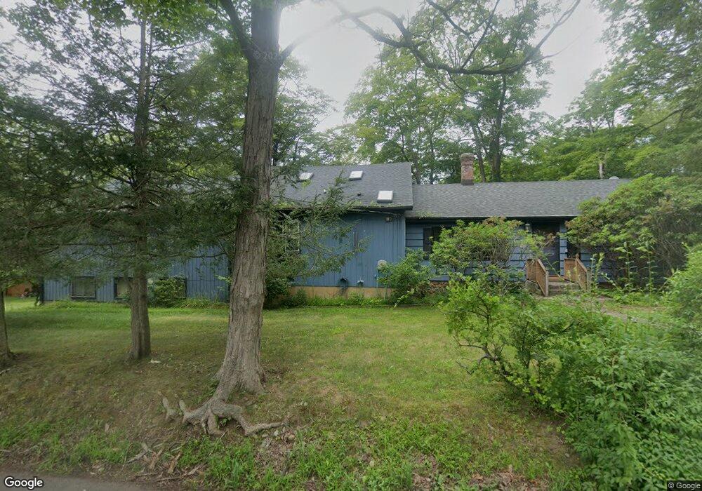 810 Tuttle Ave, Hamden, CT 06518 - photo 1