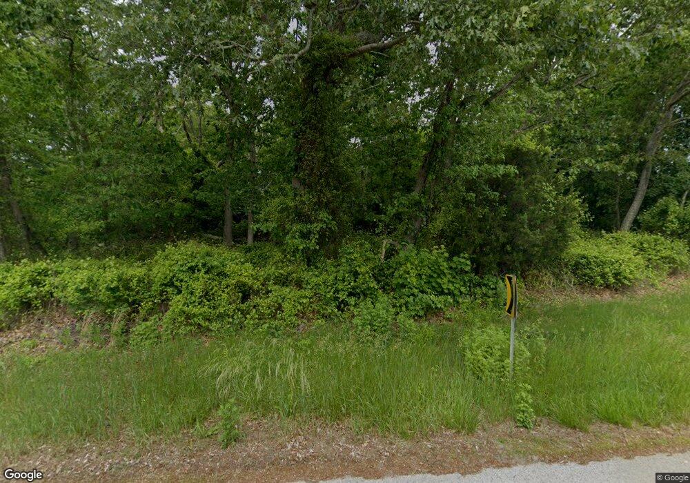 172 Westerly Bradford Rd, Westerly, RI 02891 - photo 1