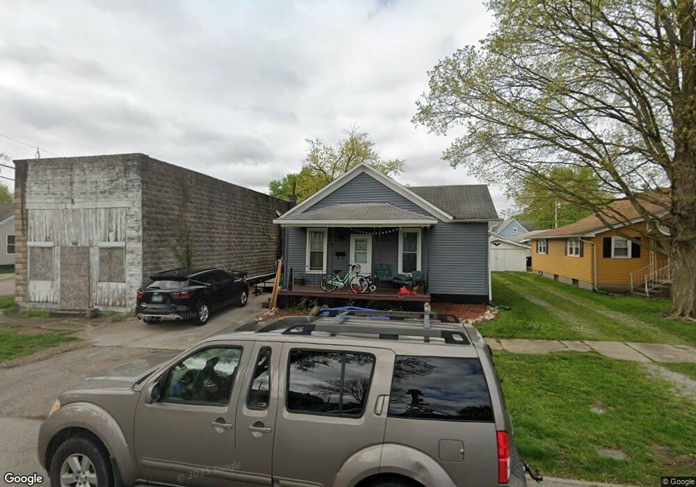 1129 Broadway St, Lincoln, IL 62656 - photo 1