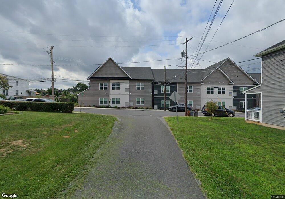 1722 Williams St, Hellertown, PA 18055 - photo 1