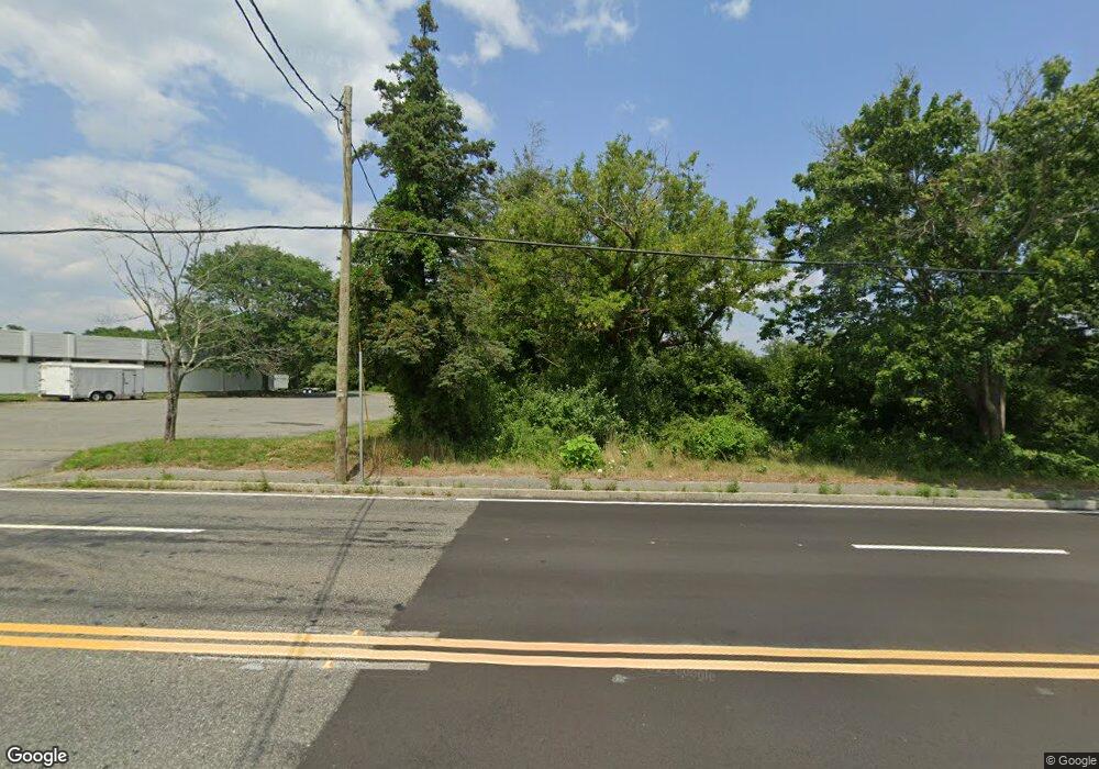 2533 Grand Army of the Republic Hwy, Swansea, MA 02777 - photo 1