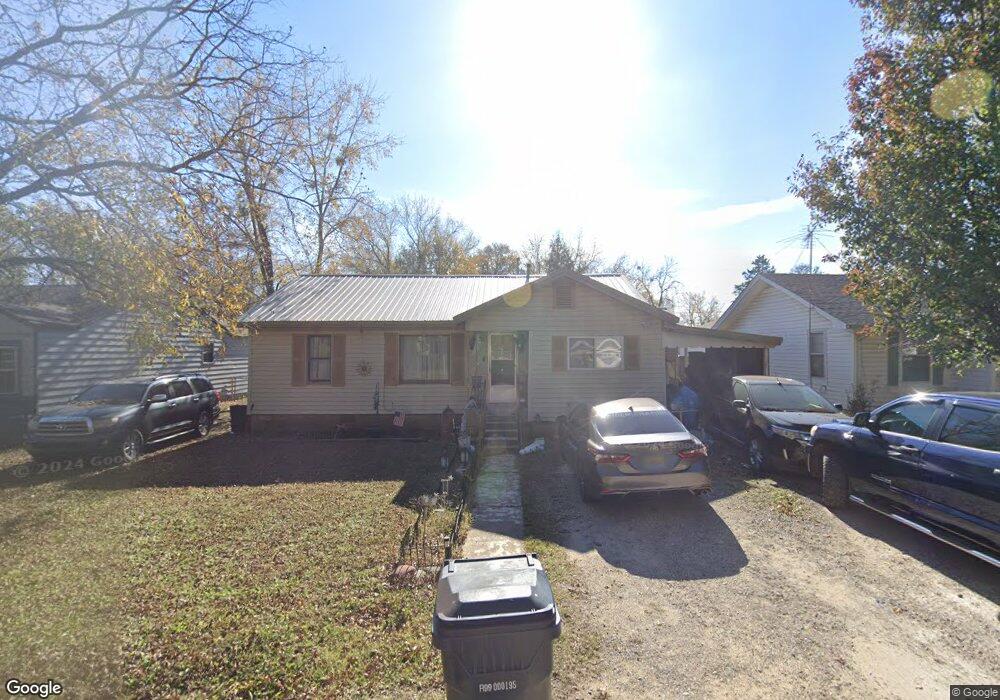 207 W Jefferson St, Henryetta, OK 74437 - photo 1