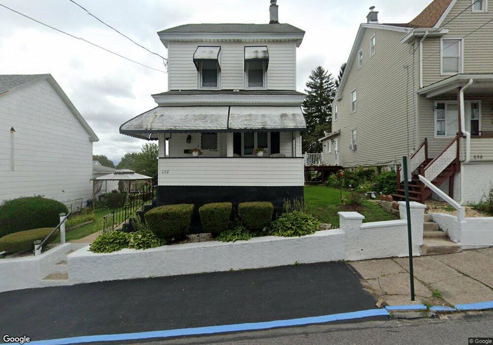 652 Garfield St, Hazleton, PA 18201 - photo 1