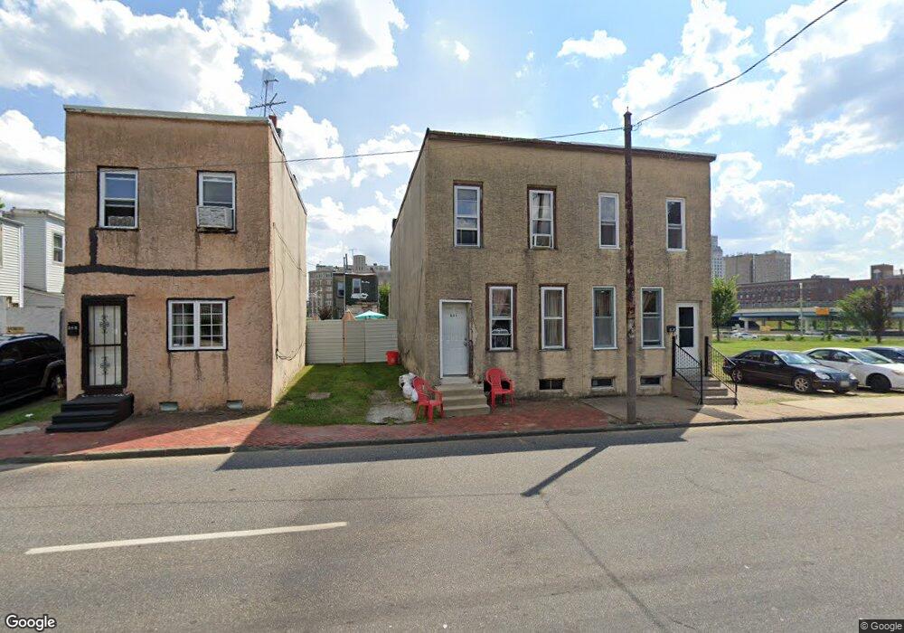 836 Linden St, Camden, NJ 08102 - photo 1