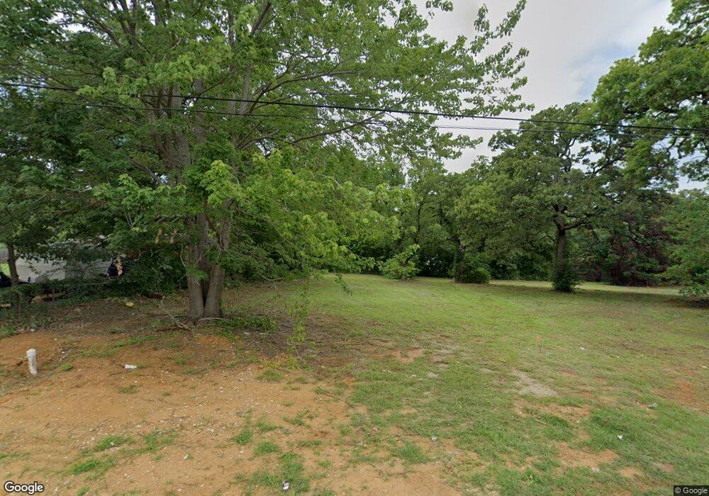 909 Star St, Denison, TX 75020 - photo 1