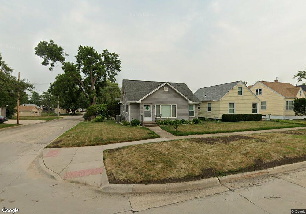 1901 3rd St SW, Cedar Rapids, IA 52404 - photo 1