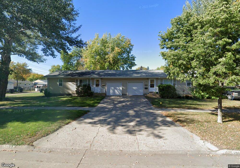 1304 S 15th St, Grand Forks, ND 58201 - photo 1