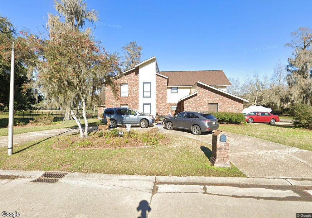 10 Rosedown Dr, Destrehan, LA 70047 - photo 1