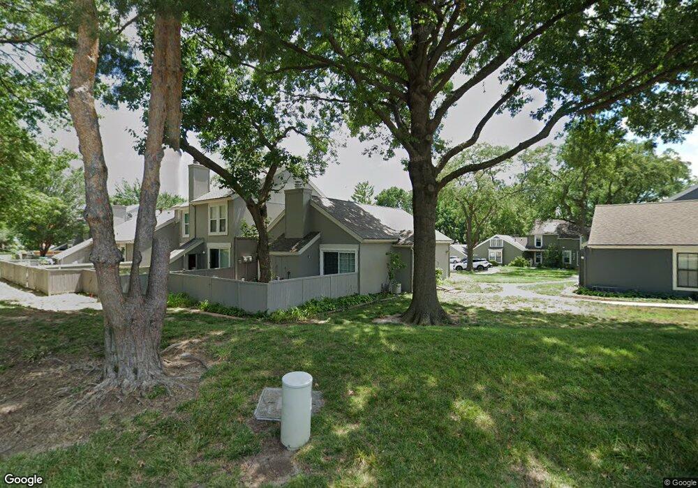 8118 Halsey St, Lenexa, KS 66215 - photo 1