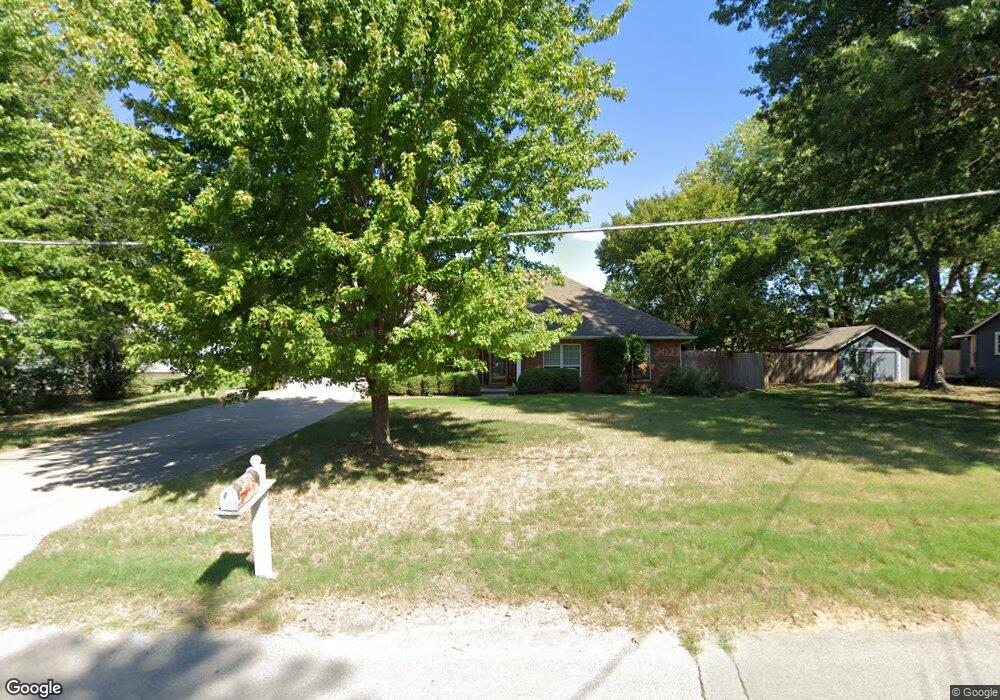 220 W 9th St, Claremore, OK 74017 - photo 1