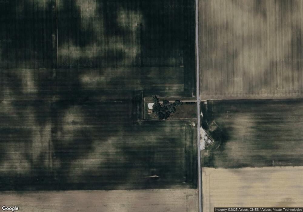 7504 S 300 W, Wabash, IN 46992 - photo 1