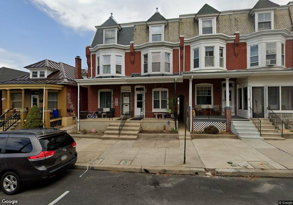 547 Chestnut St, West Reading, PA 19611 - photo 1