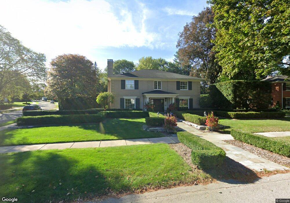 3315 Bradway Blvd, Bloomfield Hills, MI 48301 - photo 1