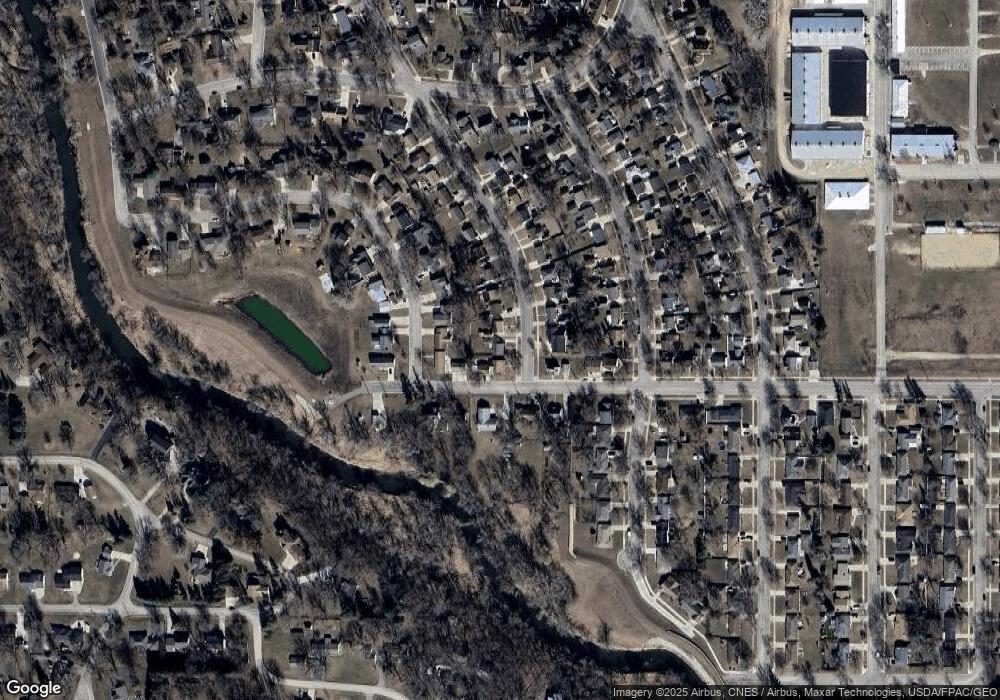 810 19th St SW, Austin, MN 55912 - photo 1