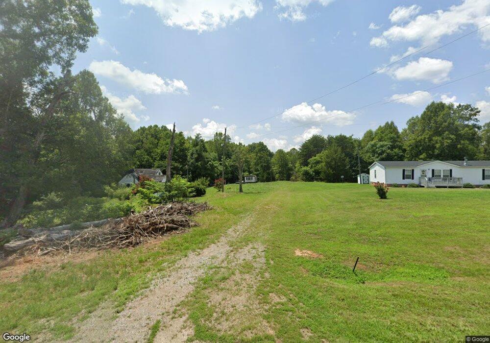 1500 Mapleton Dr, Callands, VA 24530 - photo 1