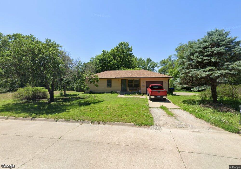 2613 SW Murrow Ct, Topeka, KS 66611 - photo 1