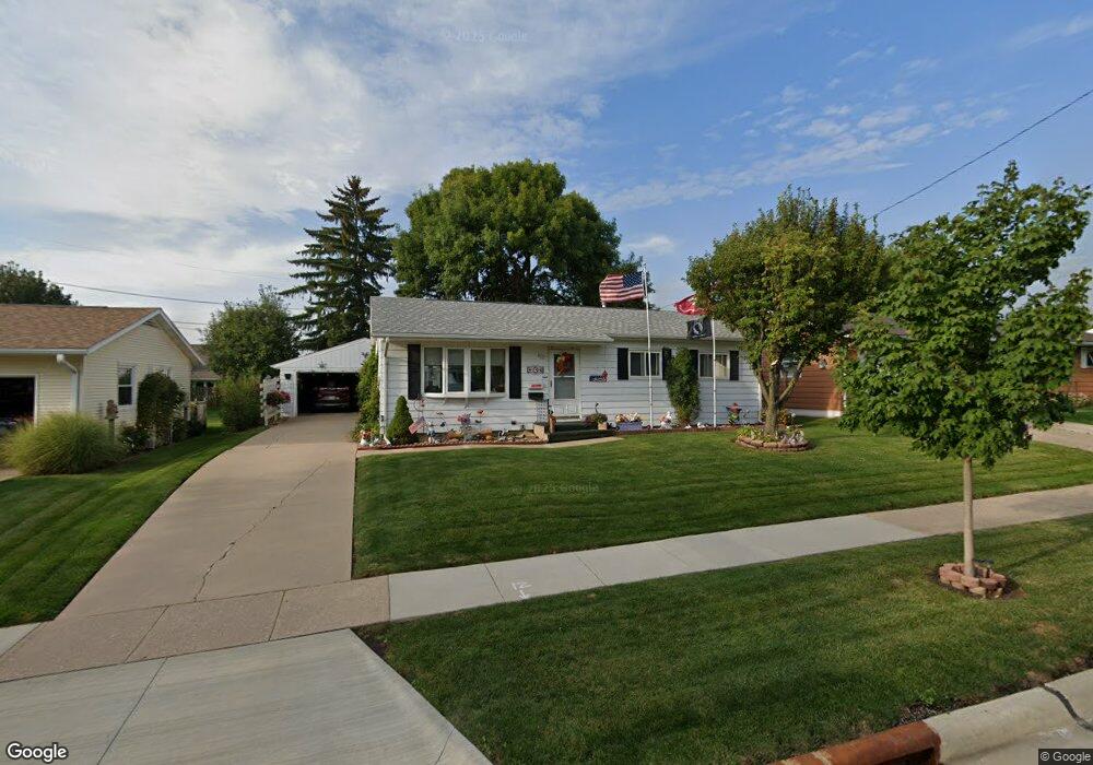 4700 Midway Dr NW, Cedar Rapids, IA 52405 - photo 1