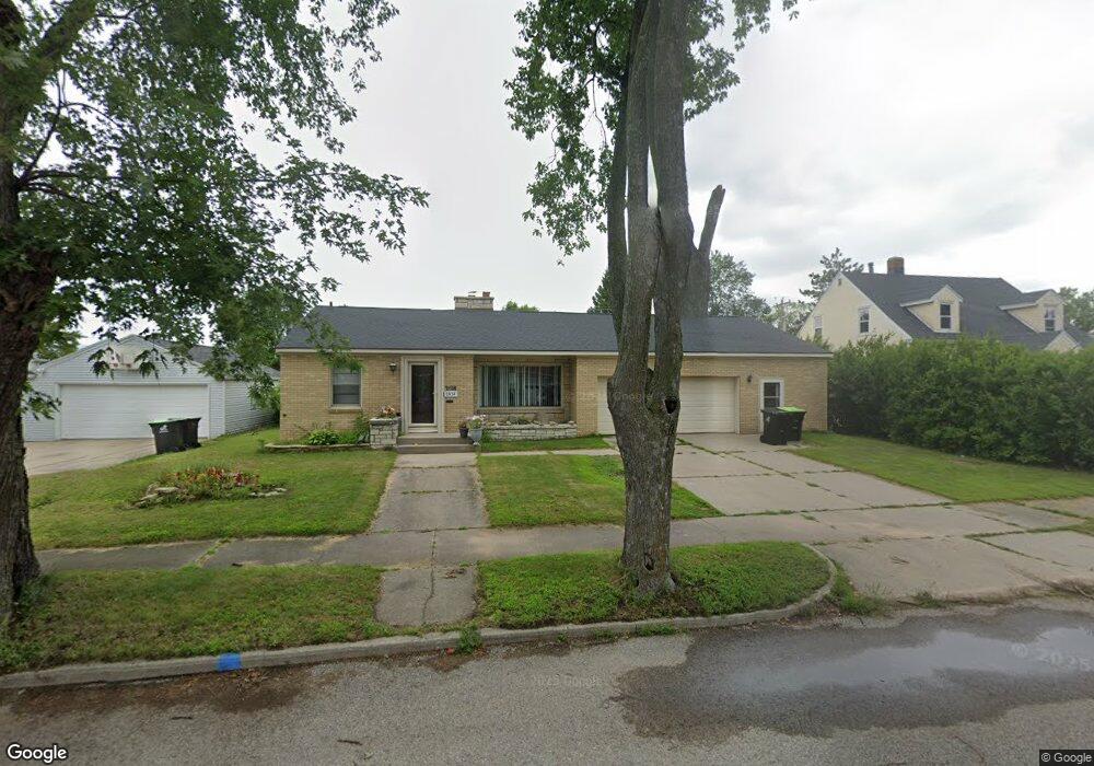 1814 17th Ave, Menominee, MI 49858 - photo 1