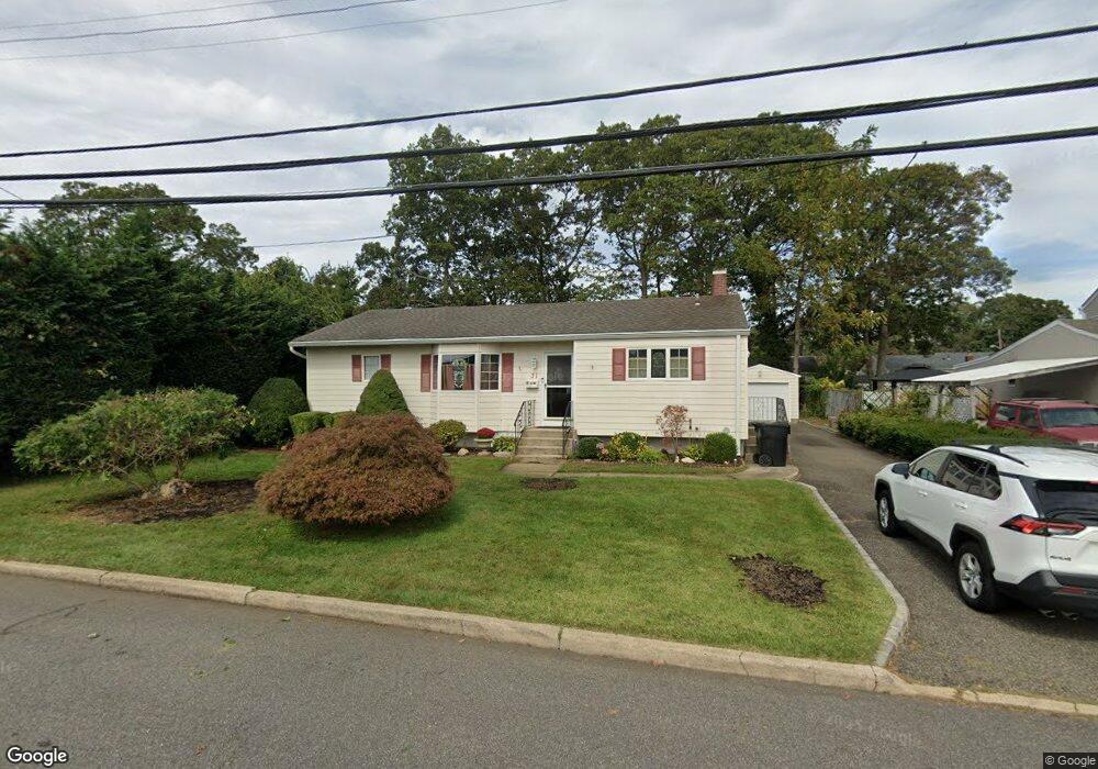 31 46th St, Islip, NY 11751 - photo 1