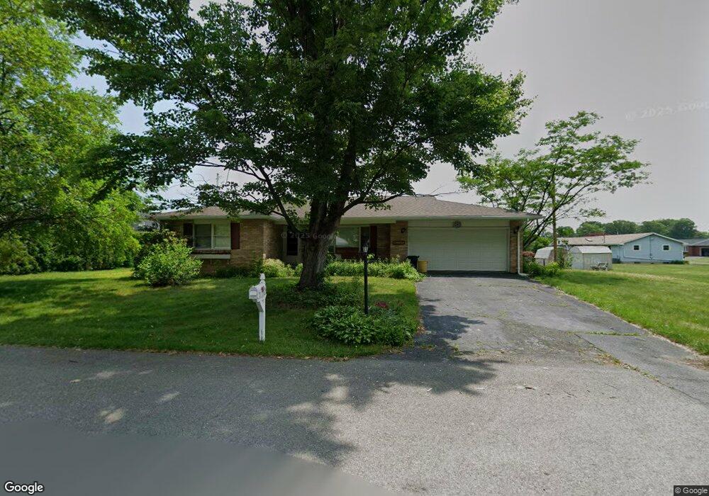 1070 Pine Tree Dr, Slatington, PA 18080 - photo 1