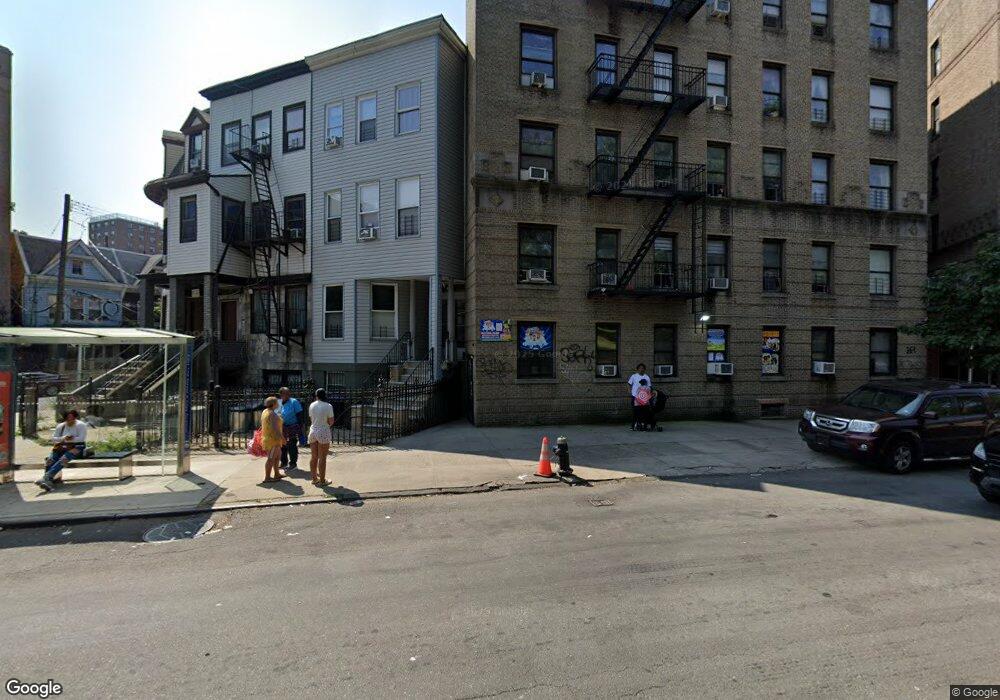 392 E 170th St, Bronx, NY 10456 - photo 1