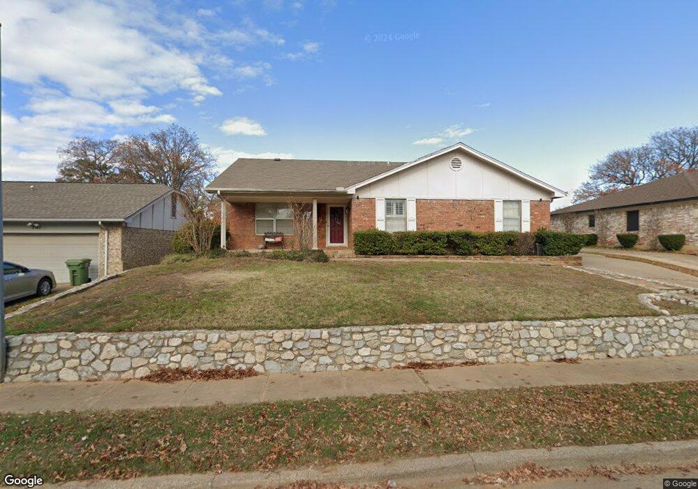 705 Huntwich Dr, Bedford, TX 76021 - photo 1