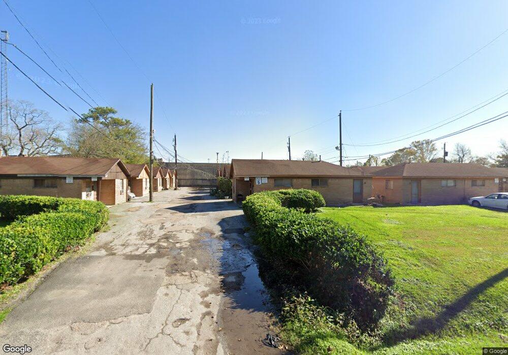 5726 Pickfair St unit 10, Houston, TX 77026 - photo 1