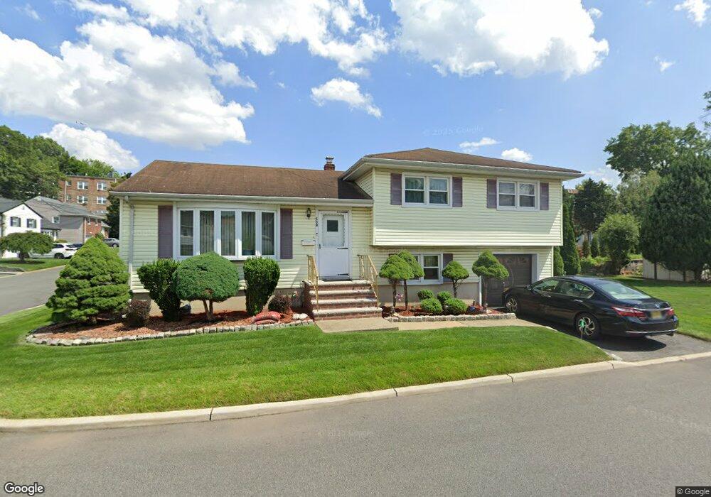 534 Sollas Ct, Lyndhurst, NJ 07071 - photo 1