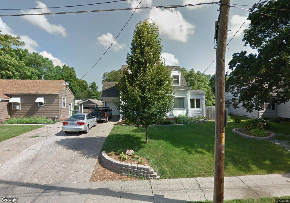 5107 Ovid Ave, Des Moines, IA 50310 - photo 1