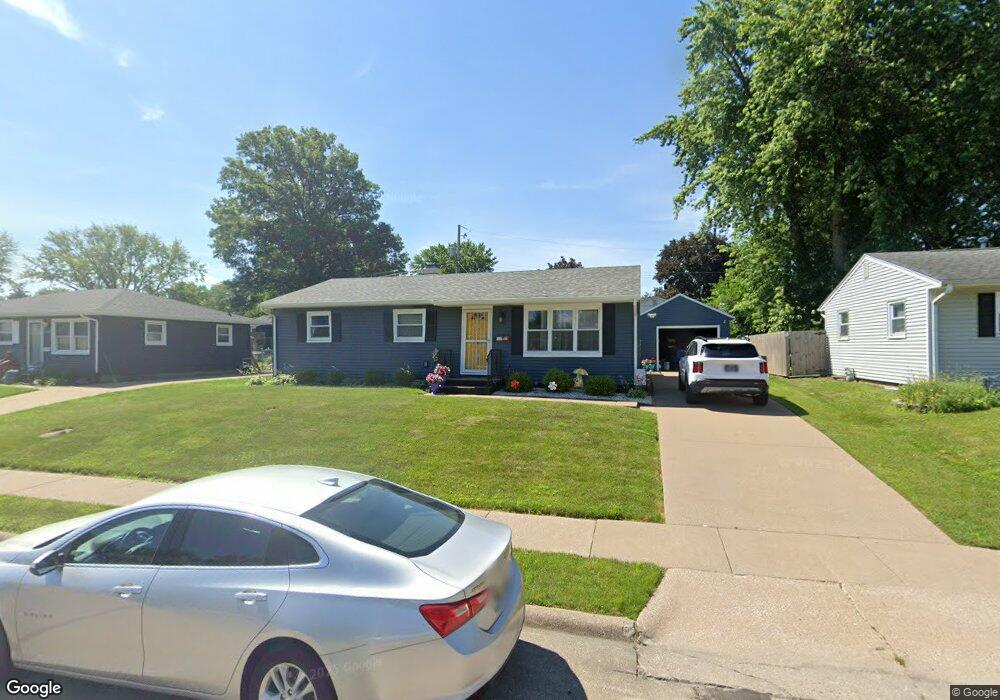 2331 W Dover Ct, Davenport, IA 52804 - photo 1