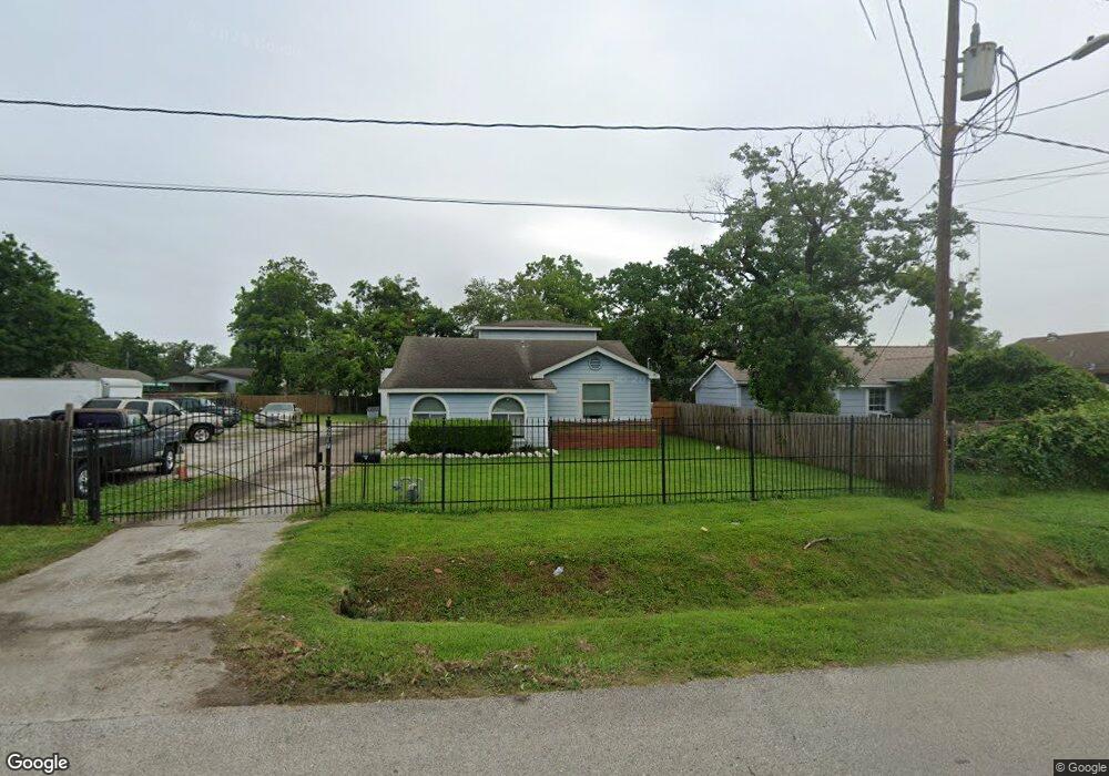 2617 Caplin St, Houston, TX 77026 - photo 1