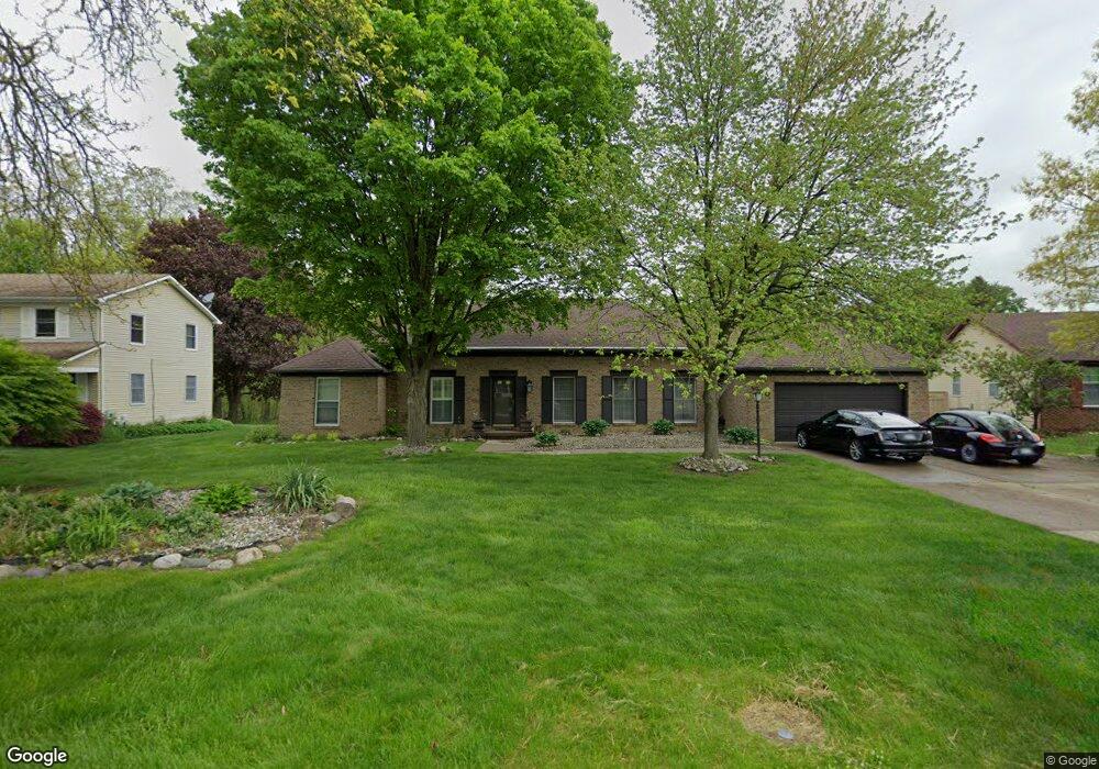 1290 Heatherwoode Rd, Flint, MI 48532 - photo 1