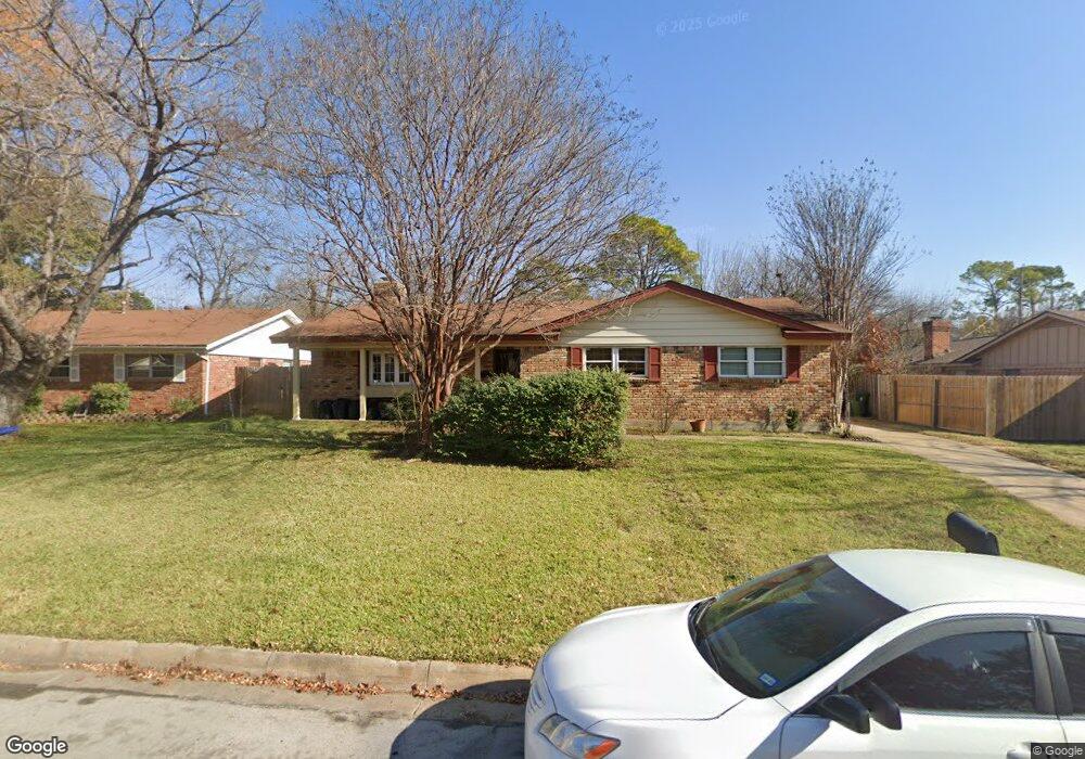 1004 Livingston Dr, Hurst, TX 76053 - photo 1