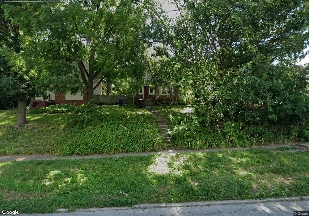 2117 SW 9th St, Des Moines, IA 50315 - photo 1