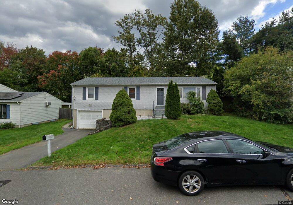 99 Meadowlark Dr, Waterbury, CT 06708 - photo 1