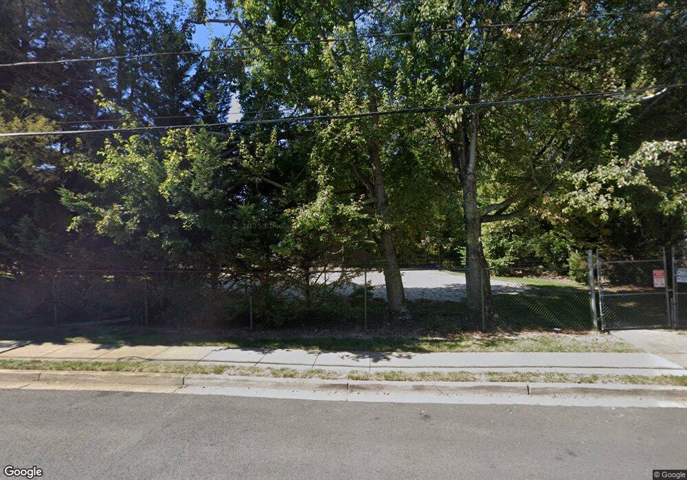 2534 Drexel St, Vienna, VA 22180 - photo 1