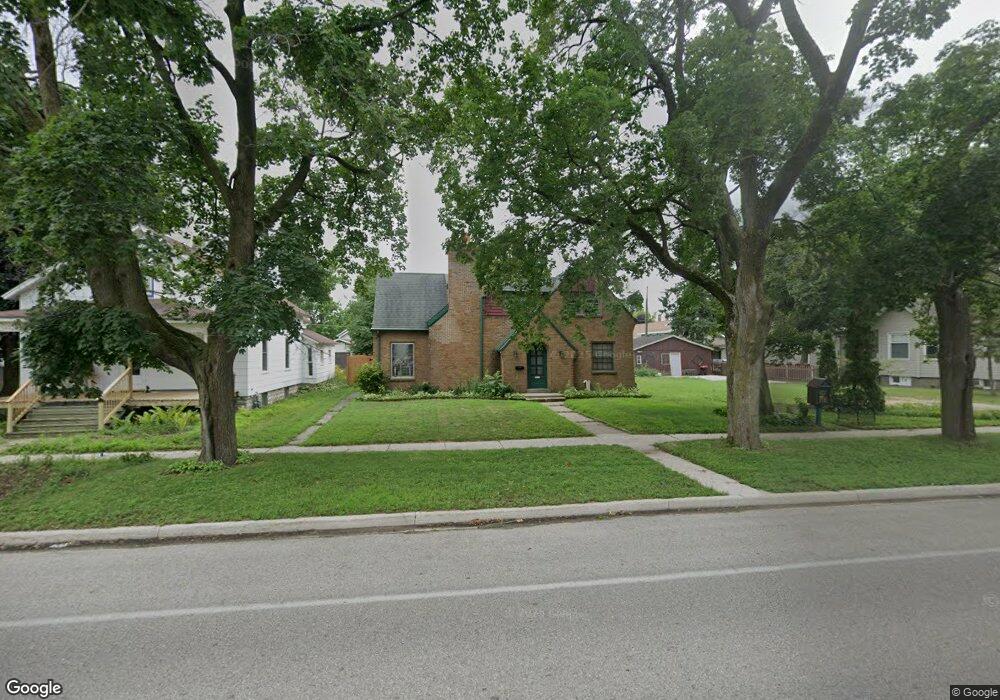 1613 14th Ave, Menominee, MI 49858 - photo 1