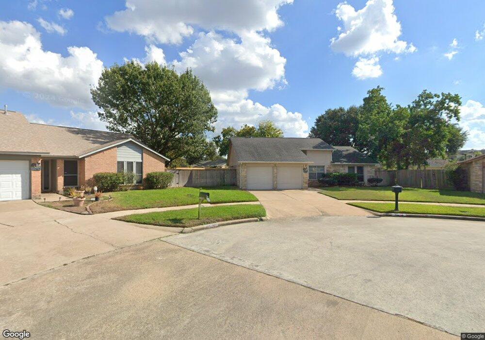 5807 Fairview Forest Dr, Houston, TX 77088 - photo 1
