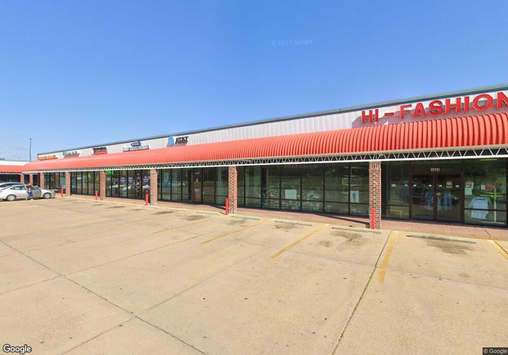 1602 Veteran's Blvd, McComb, MS 39648 - photo 1