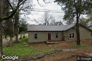 92 New St, Lumpkin, GA 31815