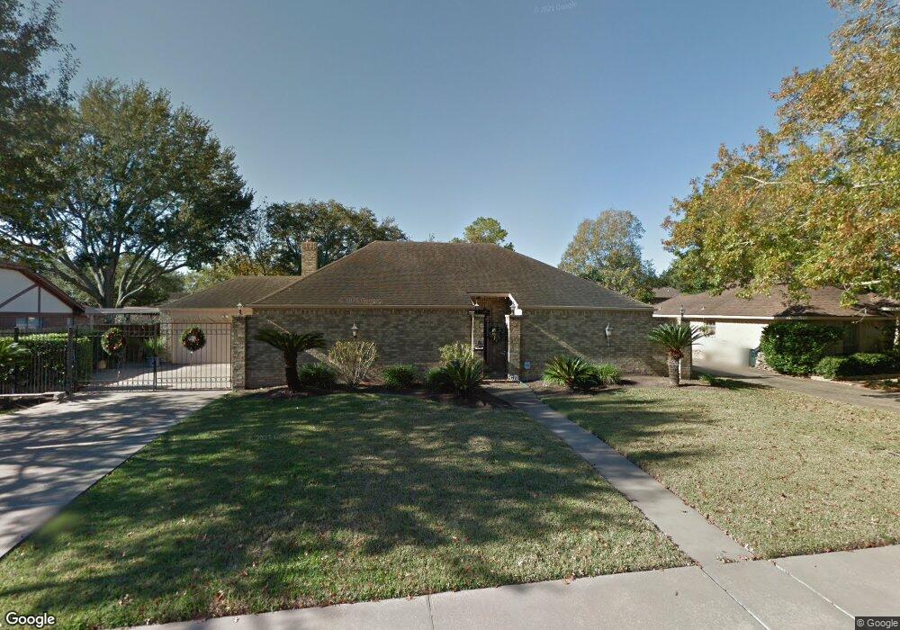 2010 Briar Ln, Richmond, TX 77469 - photo 1