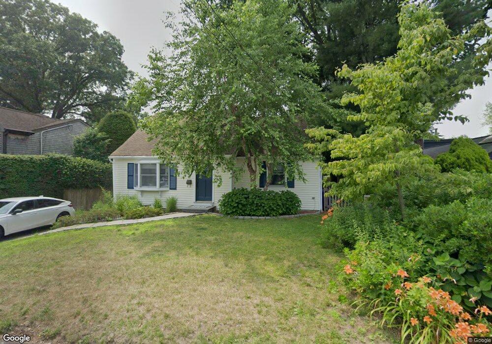 8 Crest Rd, Norwalk, CT 06853 - photo 1
