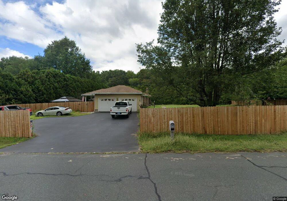 117 Middle Rd, Enfield, CT 06082 - photo 1