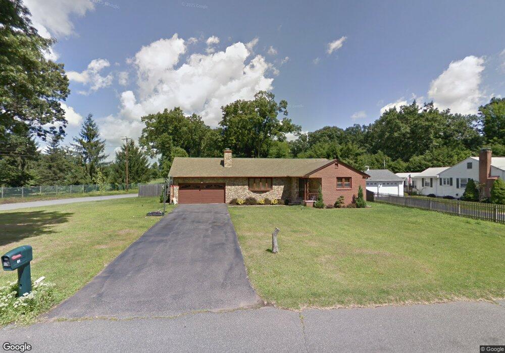 81 Field Rd, Cromwell, CT 06416 - photo 1